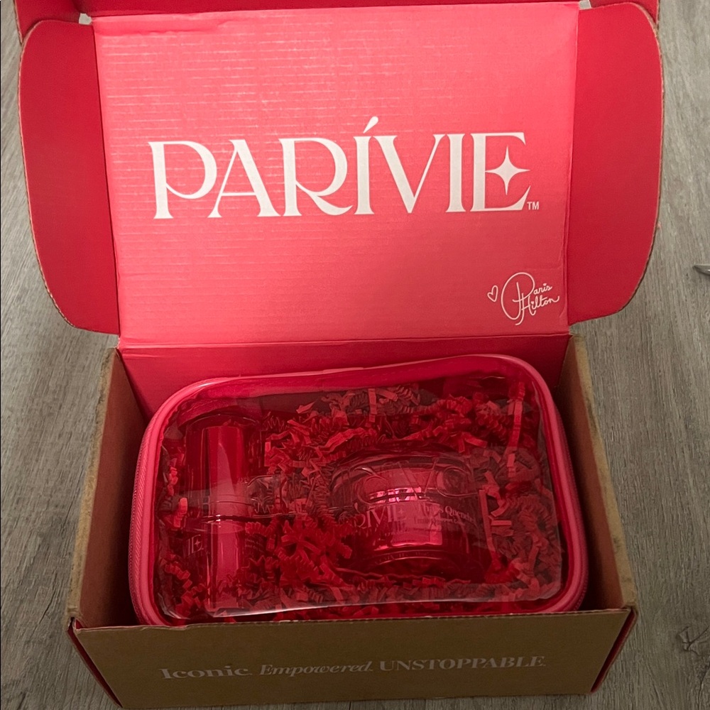 PARÍVIE Clear Pink Travel Cosmetic Set